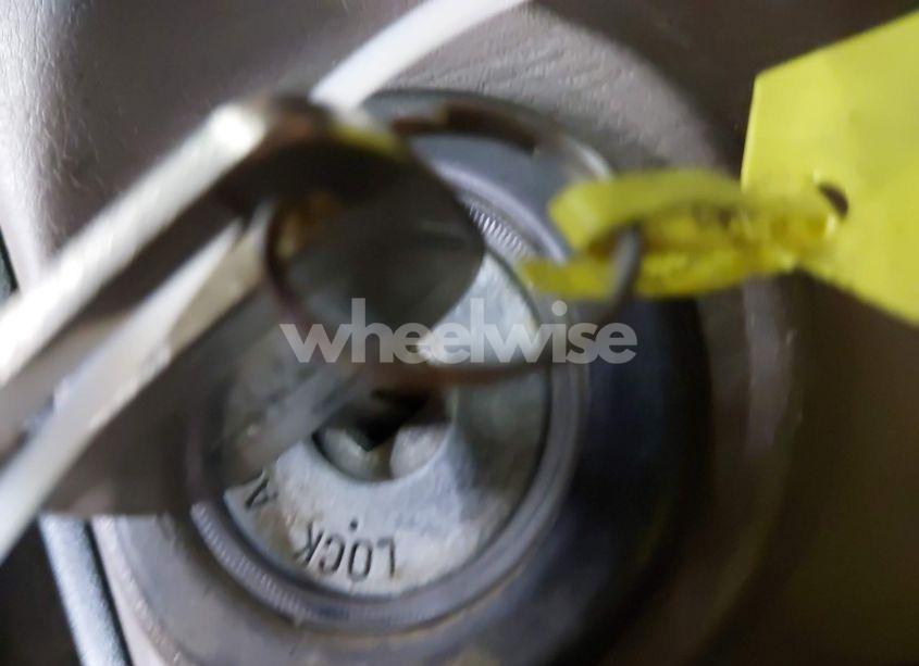 Photo 11 of 2000 Toyota Tundra SR5 V8 (VIN 5TBKT4410YS088964)