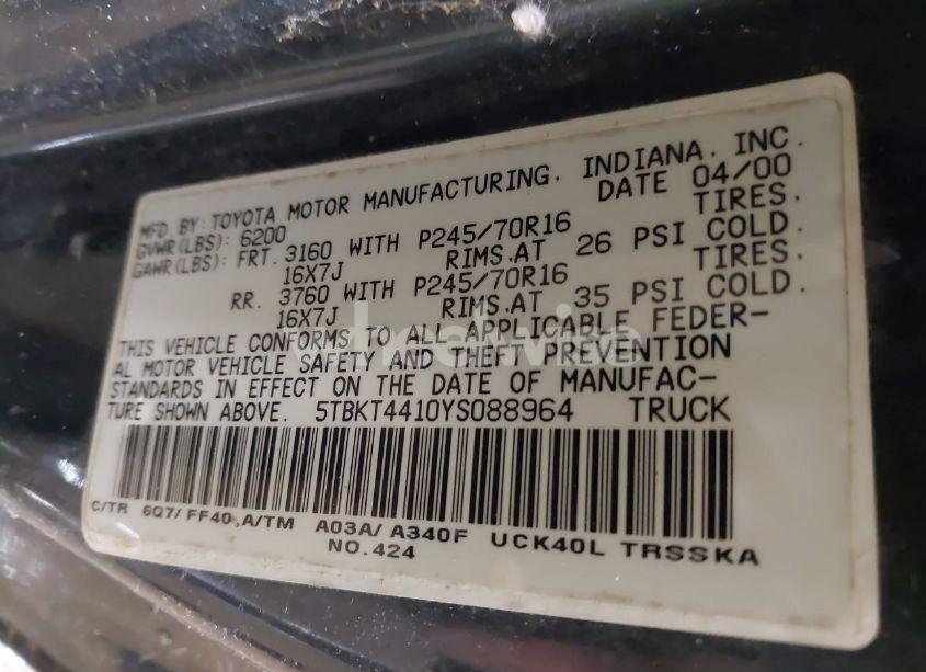 Photo 9 of 2000 Toyota Tundra SR5 V8 (VIN 5TBKT4410YS088964)