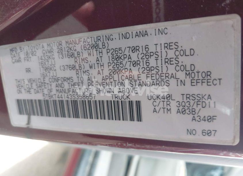 Photo 9 of 2003 Toyota Tundra SR5 V8 (VIN 5TBKT44143S358657)