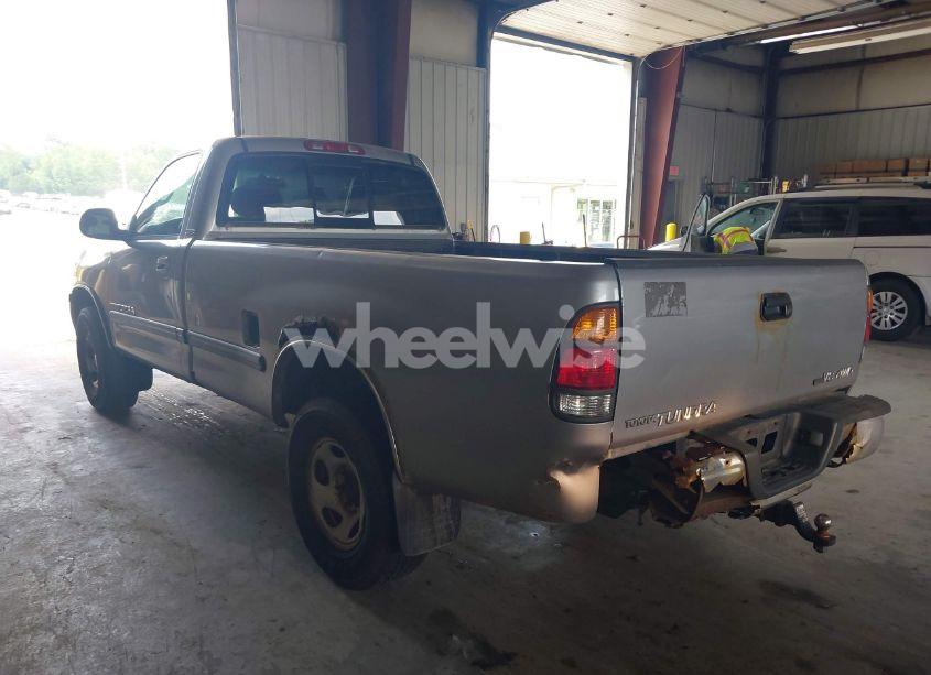 Photo 3 of 2001 Toyota Tundra SR5 V8 (VIN 5TBKT44191S173811)