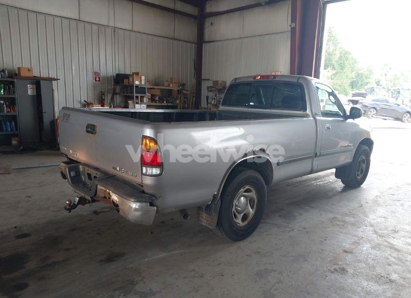 Photo 4 of 2001 Toyota Tundra SR5 V8 (VIN 5TBKT44191S173811)