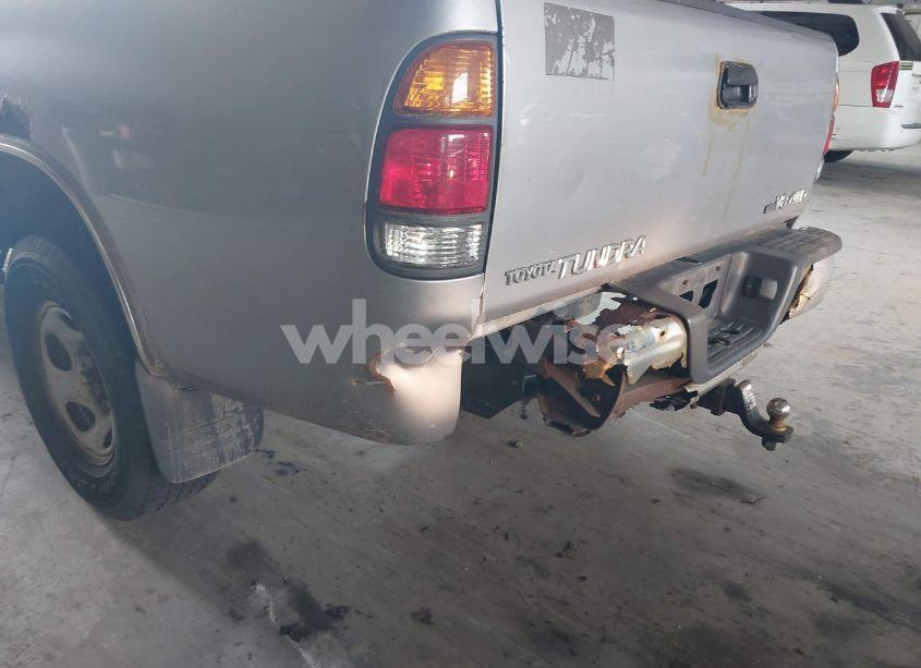 Photo 6 of 2001 Toyota Tundra SR5 V8 (VIN 5TBKT44191S173811)