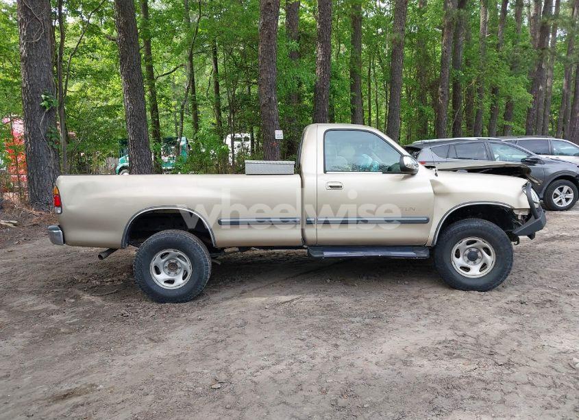 Photo 13 of 2003 Toyota Tundra SR5 (VIN 5TBKT441X3S347422)