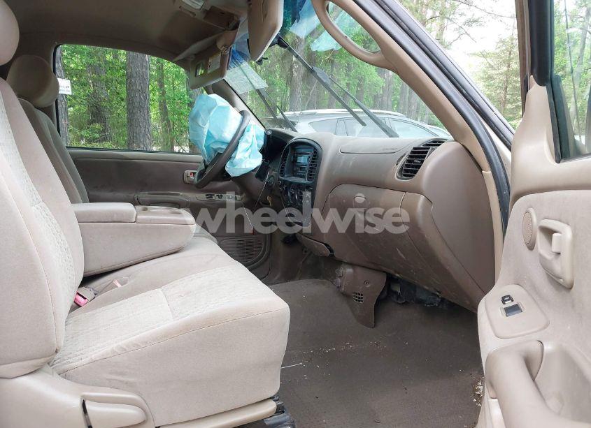 Photo 5 of 2003 Toyota Tundra SR5 (VIN 5TBKT441X3S347422)