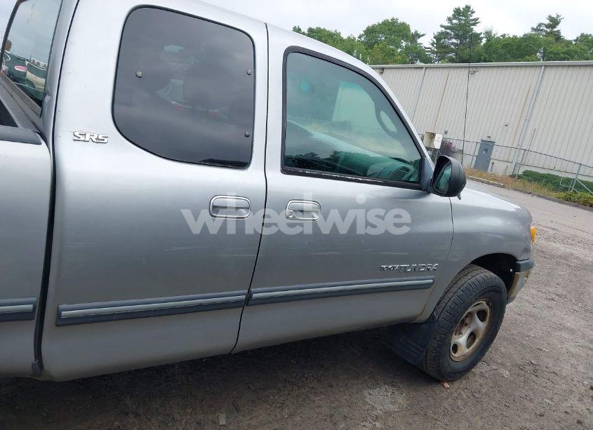Photo 13 of 2002 Toyota Tundra SR5 (VIN 5TBRN34102S266415)
