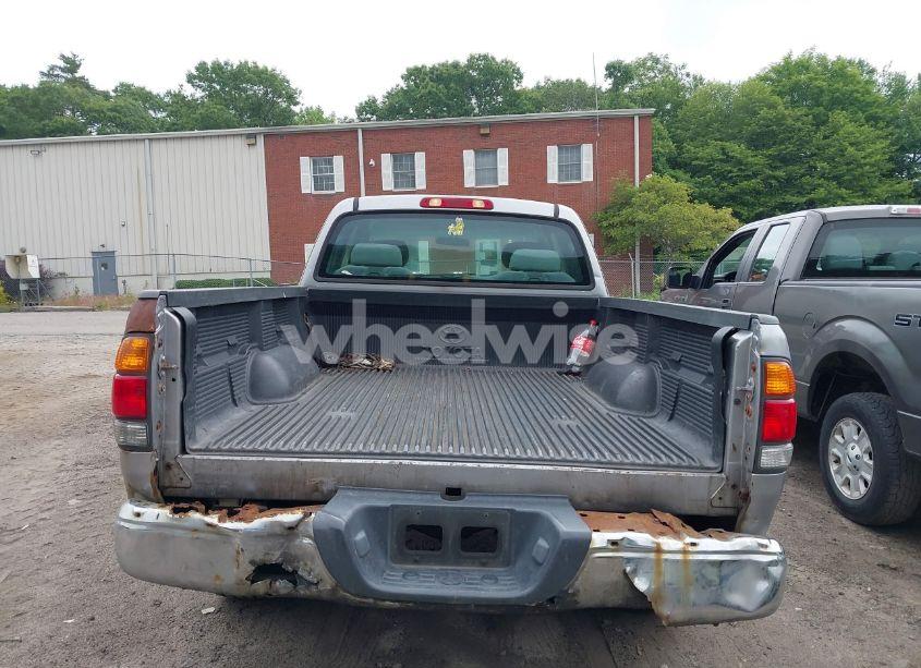 Photo 16 of 2002 Toyota Tundra SR5 (VIN 5TBRN34102S266415)