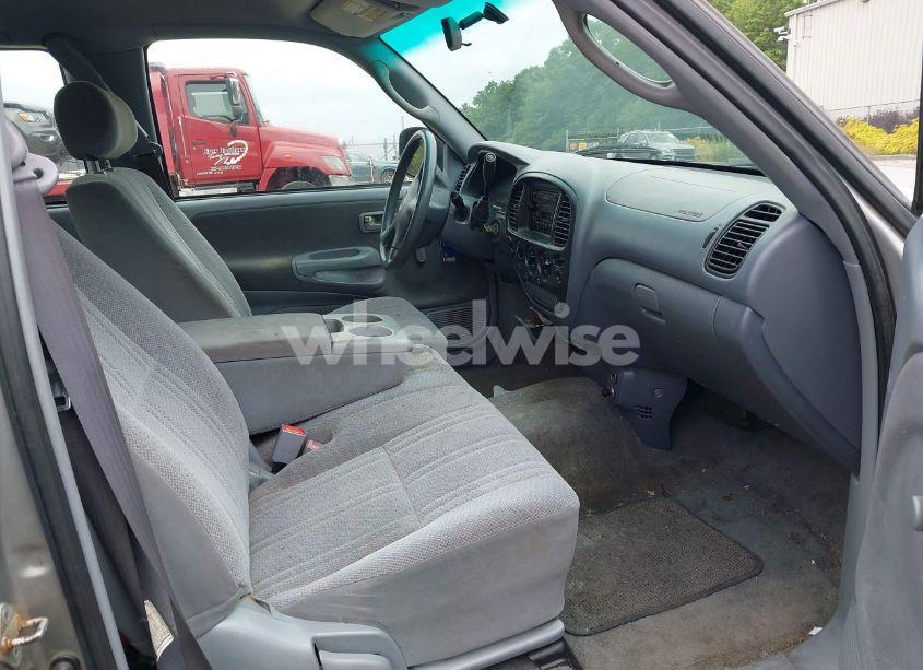 Photo 5 of 2002 Toyota Tundra SR5 (VIN 5TBRN34102S266415)