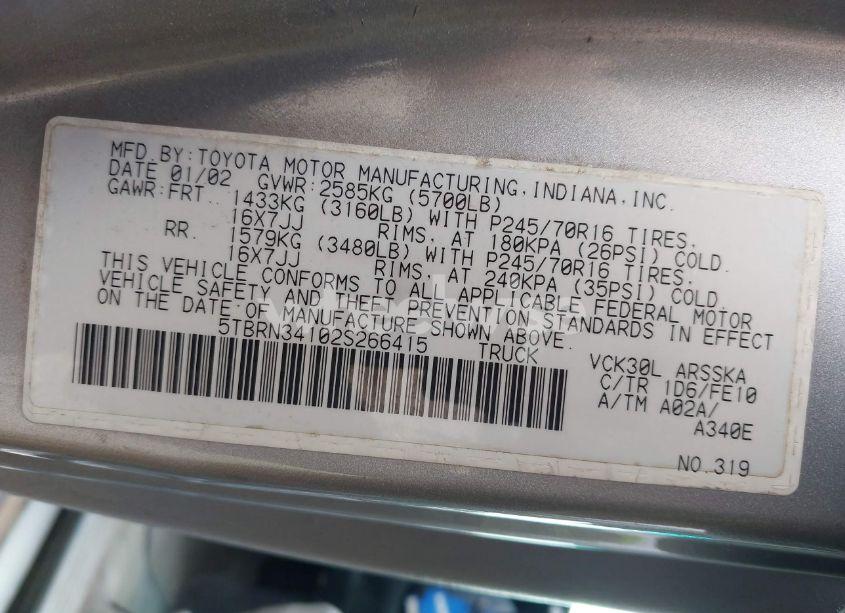 Photo 9 of 2002 Toyota Tundra SR5 (VIN 5TBRN34102S266415)