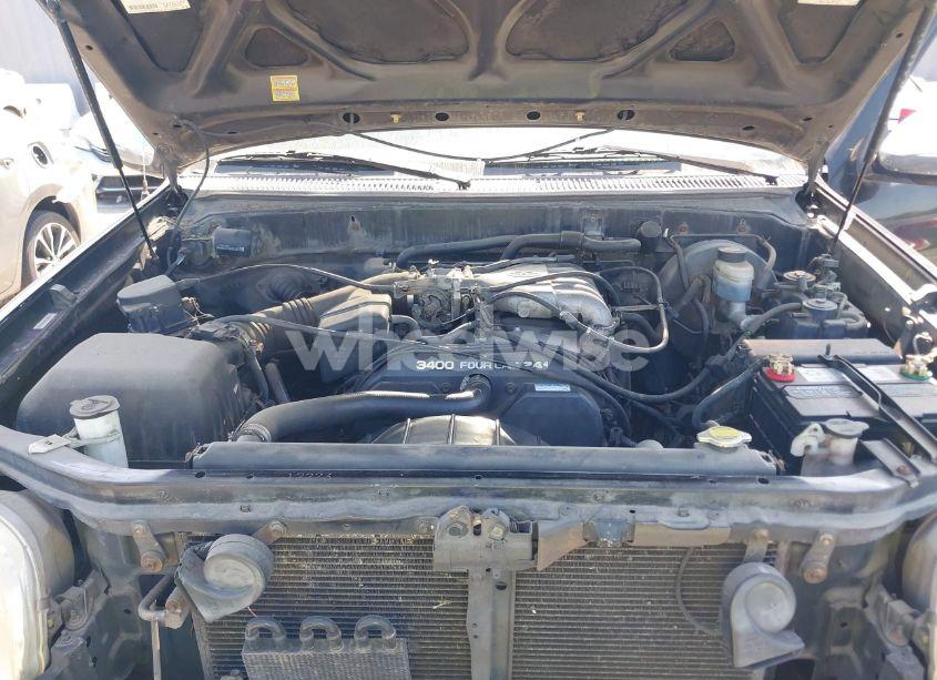 Photo 10 of 2002 Toyota Tundra SR5 (VIN 5TBRN34102S288107)
