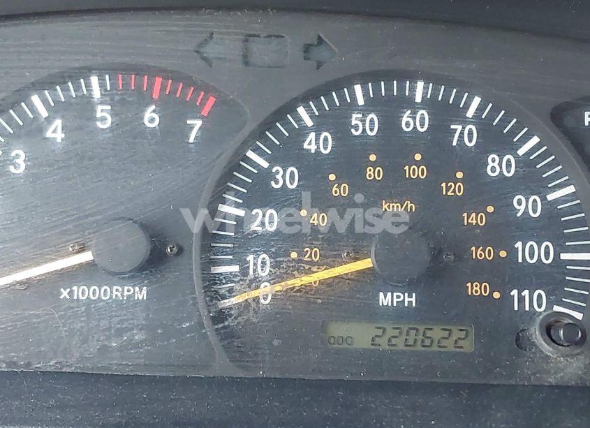 Photo 7 of 2002 Toyota Tundra SR5 (VIN 5TBRN34102S288107)