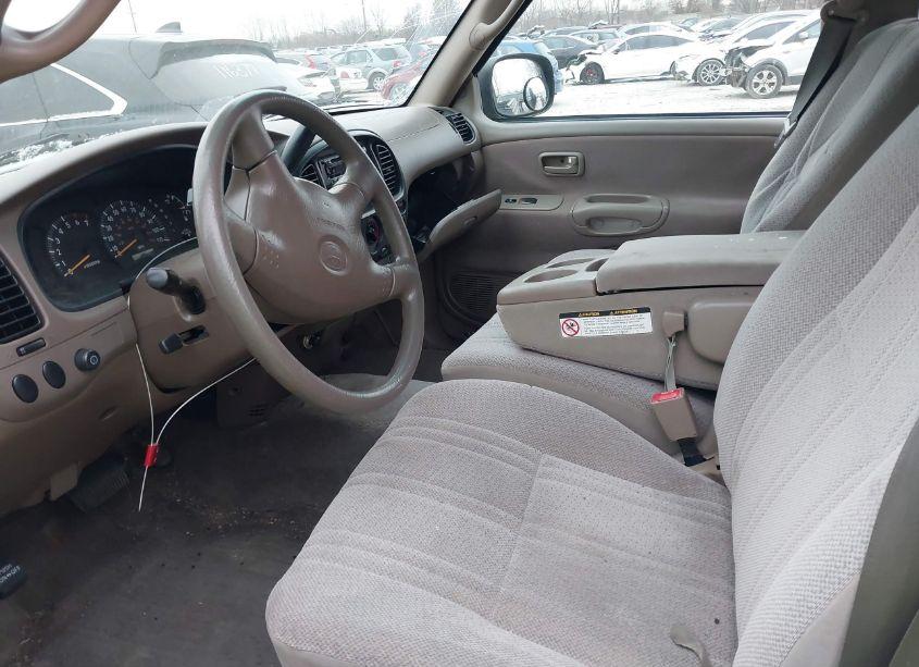 Photo 5 of 2002 Toyota Tundra SR5 (VIN 5TBRN34122S326923)