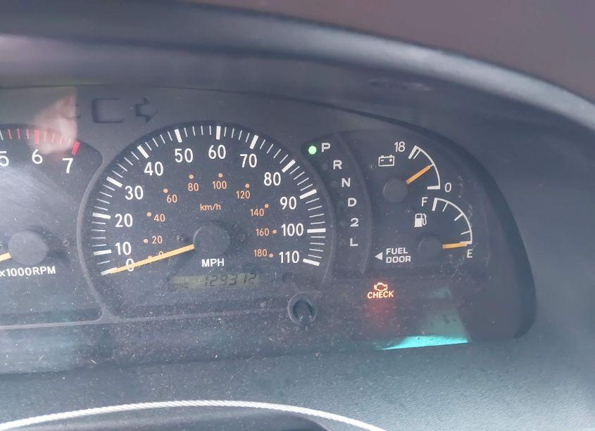 Photo 7 of 2002 Toyota Tundra SR5 (VIN 5TBRN34122S326923)