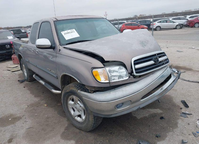 2002 Toyota Tundra SR5 (VIN 5TBRN34132S287095) main photo