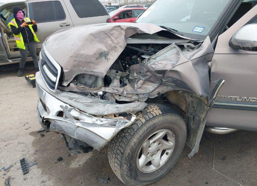 Photo 6 of 2002 Toyota Tundra SR5 (VIN 5TBRN34132S287095)