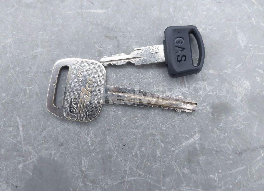 Photo 11 of 2003 Toyota Tundra SR5 (VIN 5TBRN34133S408855)