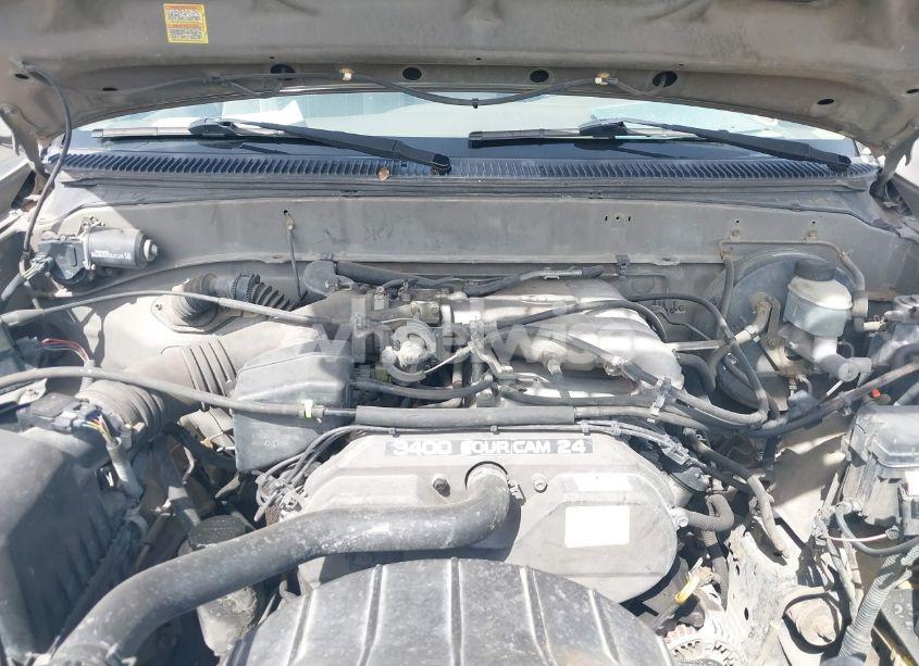 Photo 10 of 2001 Toyota Tundra SR5 (VIN 5TBRN34151S164722)