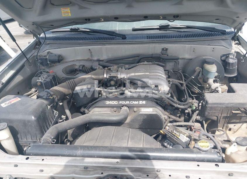 Photo 10 of 2003 Toyota Tundra SR5 (VIN 5TBRN34153S399950)