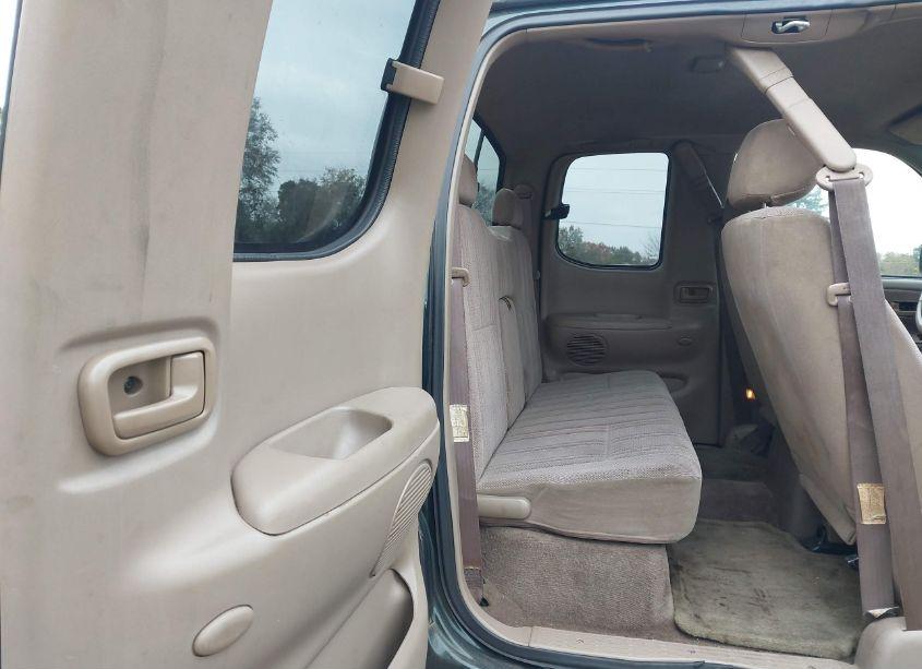 Photo 8 of 2000 Toyota Tundra SR5 (VIN 5TBRN3416YS113546)