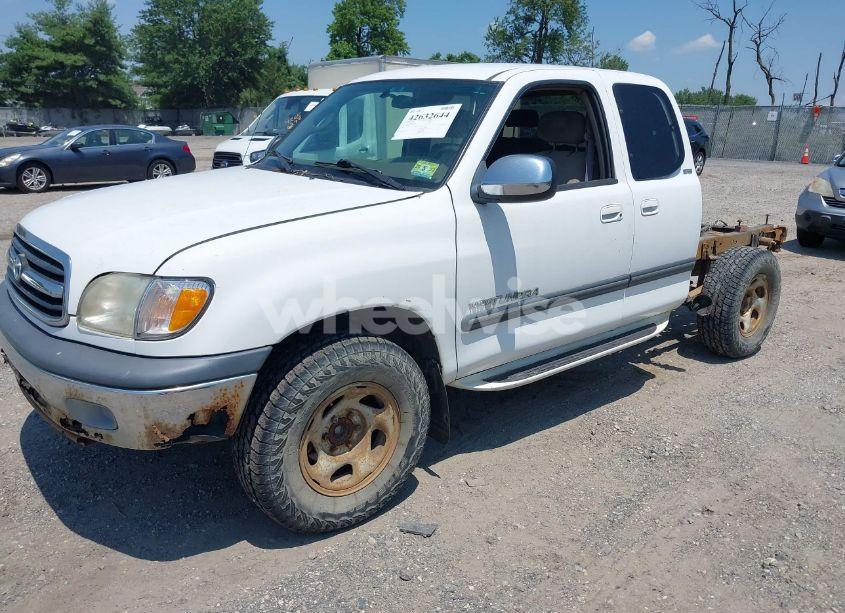 Photo 2 of 2001 Toyota Tundra SR5 (VIN 5TBRN34171S200538)