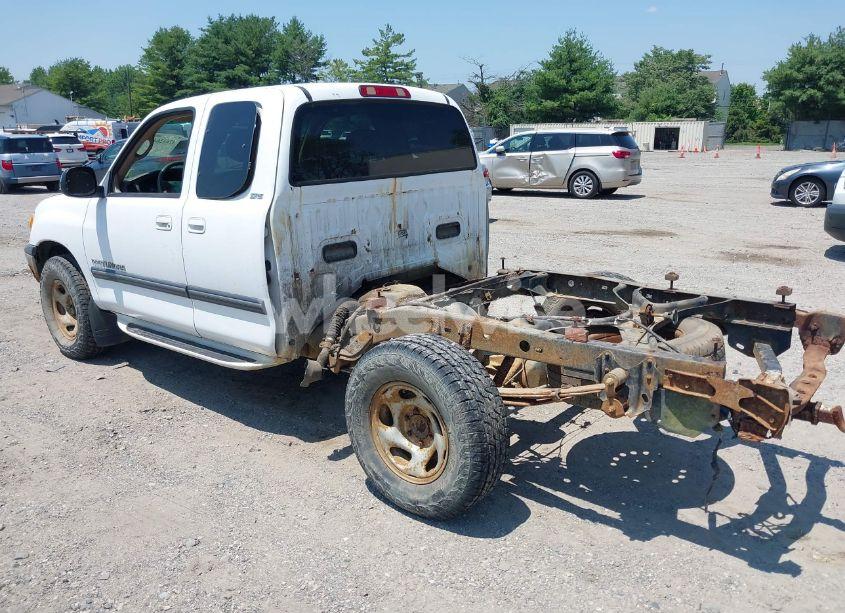 Photo 3 of 2001 Toyota Tundra SR5 (VIN 5TBRN34171S200538)