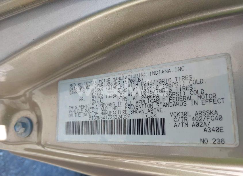 Photo 9 of 2002 Toyota Tundra SR5 (VIN 5TBRN34172S324326)