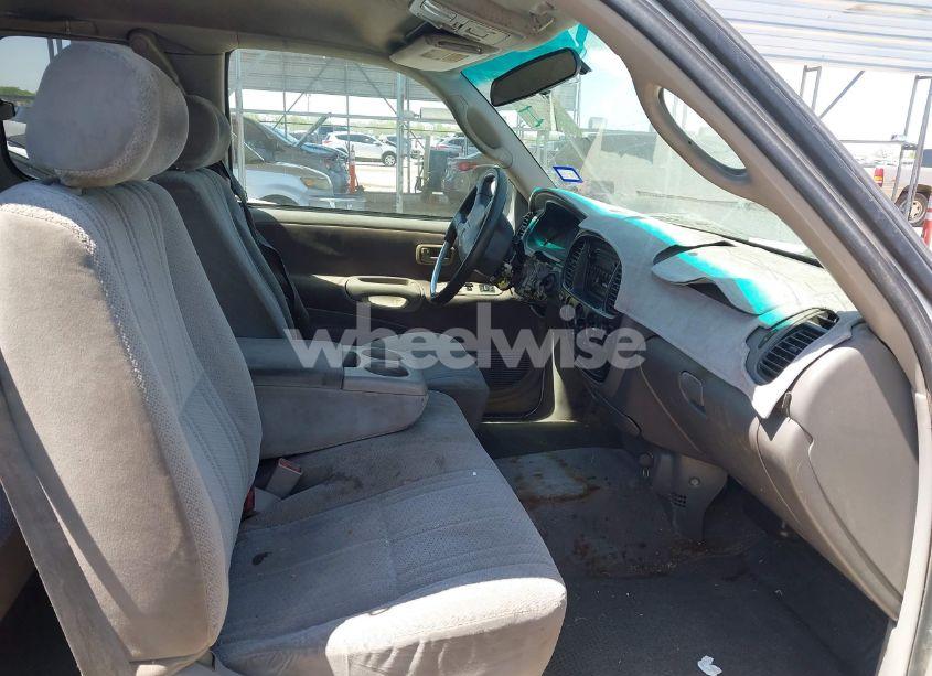 Photo 5 of 2002 Toyota Tundra SR5 (VIN 5TBRN34192S304093)