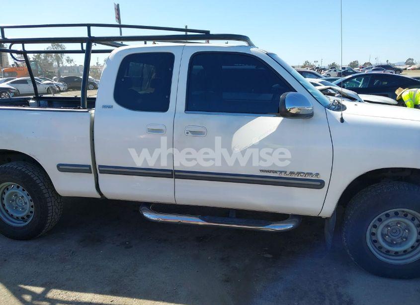 Photo 13 of 2001 Toyota Tundra SR5 (VIN 5TBRN341X1S166076)