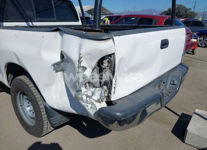 Photo 6 of 2001 Toyota Tundra SR5 (VIN 5TBRN341X1S166076)