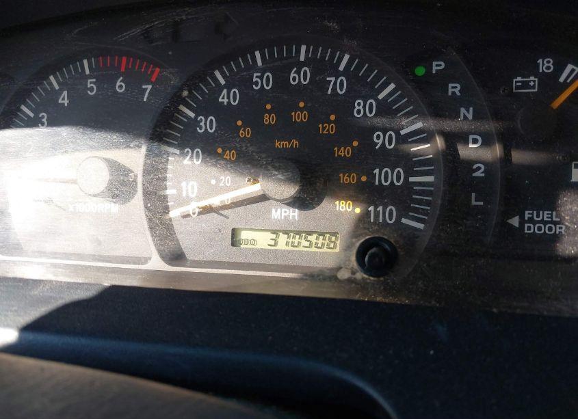 Photo 15 of 2002 Toyota Tundra SR5 V8 (VIN 5TBRT34102S311262)