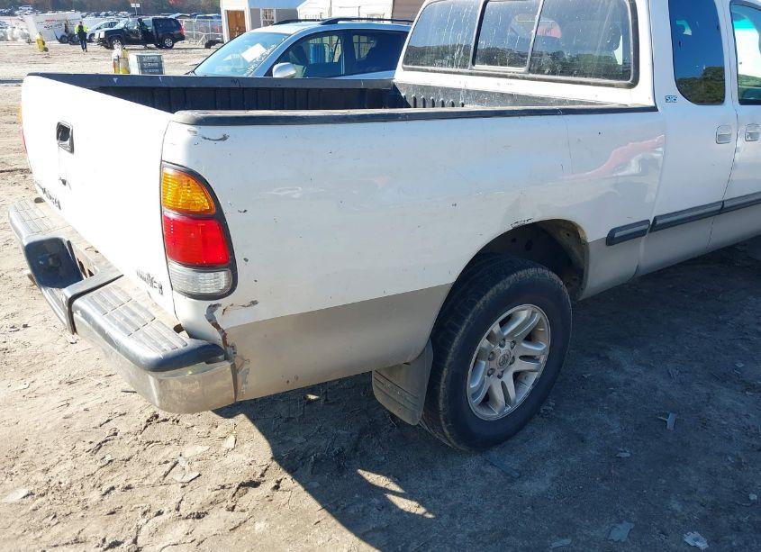 Photo 6 of 2002 Toyota Tundra SR5 V8 (VIN 5TBRT34102S311262)