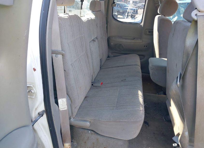 Photo 8 of 2002 Toyota Tundra SR5 V8 (VIN 5TBRT34102S311262)
