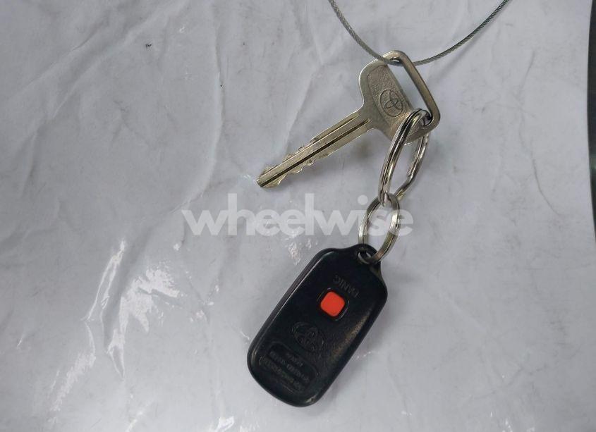 Photo 11 of 2003 Toyota Tundra SR5 V8 (VIN 5TBRT34103S437428)