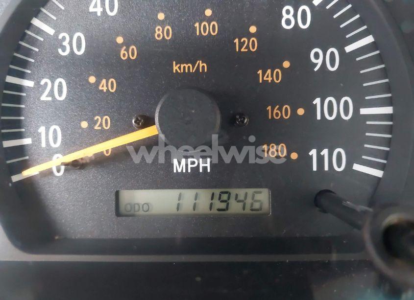 Photo 15 of 2003 Toyota Tundra SR5 V8 (VIN 5TBRT34103S437428)