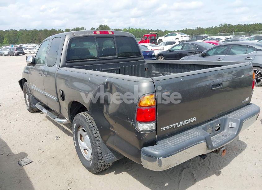 Photo 3 of 2004 Toyota Tundra SR5 V8 (VIN 5TBRT34104S442811)