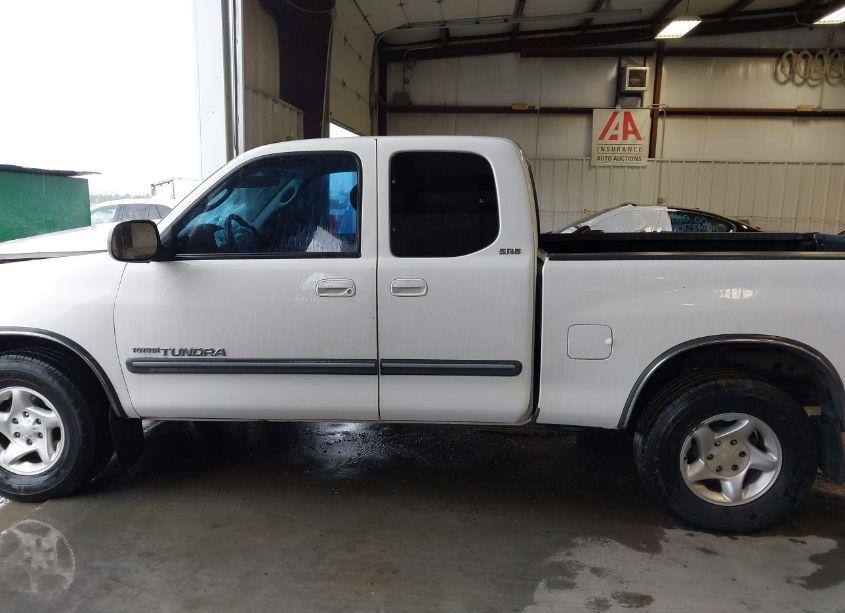 Photo 15 of 2004 Toyota Tundra SR5 V8 (VIN 5TBRT34104S444266)