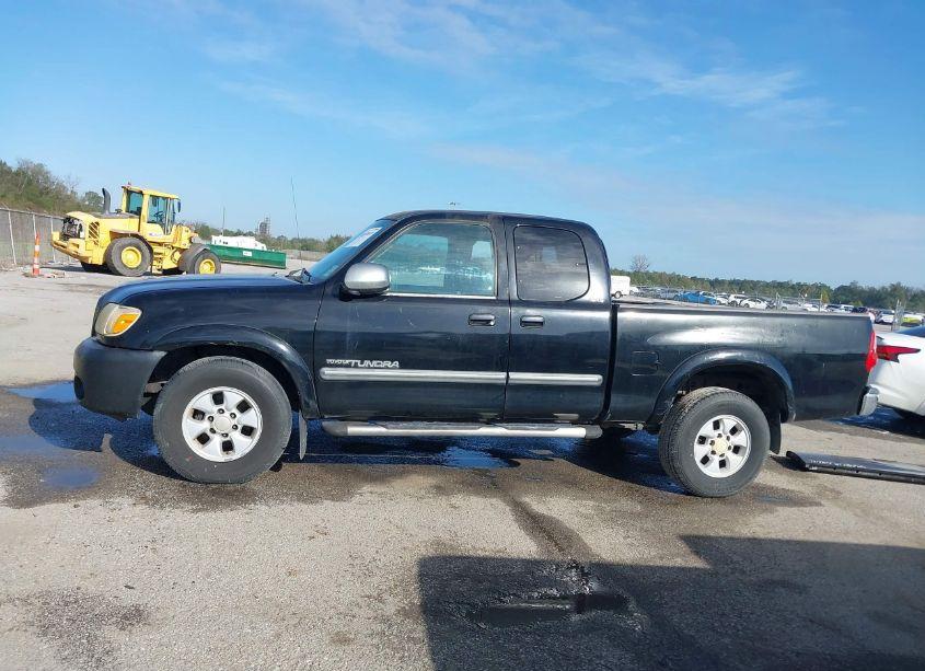 Photo 15 of 2005 Toyota Tundra SR5 V8 (VIN 5TBRT34105S459299)