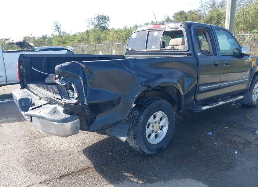 Photo 6 of 2005 Toyota Tundra SR5 V8 (VIN 5TBRT34105S459299)