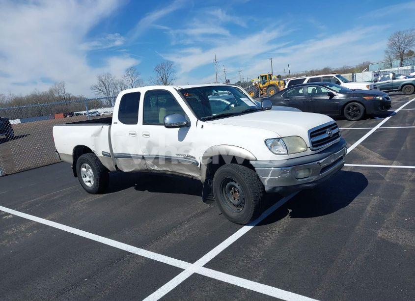 2001 Toyota Tundra SR5 V8 (VIN 5TBRT34111S148278) main photo