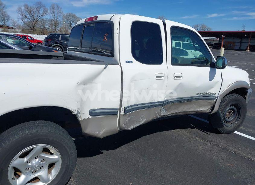 Photo 6 of 2001 Toyota Tundra SR5 V8 (VIN 5TBRT34111S148278)