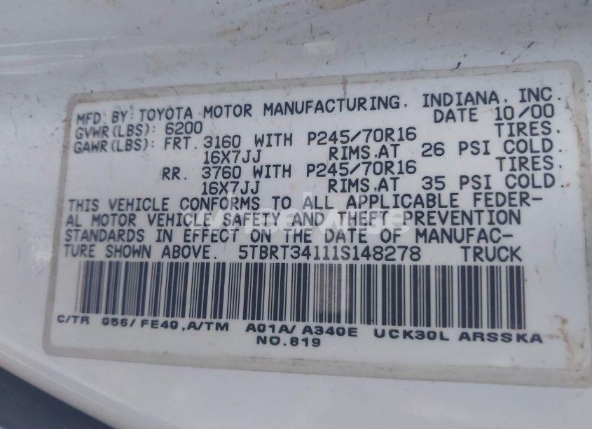 Photo 9 of 2001 Toyota Tundra SR5 V8 (VIN 5TBRT34111S148278)