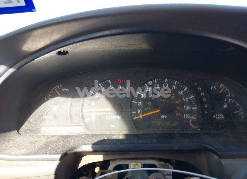 Photo 7 of 2002 Toyota Tundra SR5 V8 (VIN 5TBRT34112S266459)