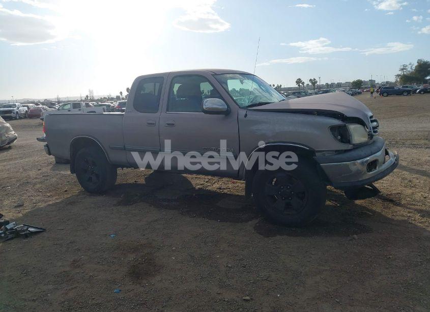 Photo 13 of 2000 Toyota Tundra SR5 V8 (VIN 5TBRT3411YS002814)