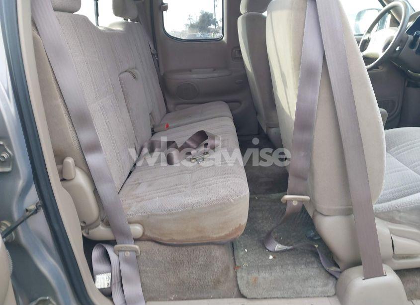 Photo 8 of 2000 Toyota Tundra SR5 V8 (VIN 5TBRT3411YS002814)