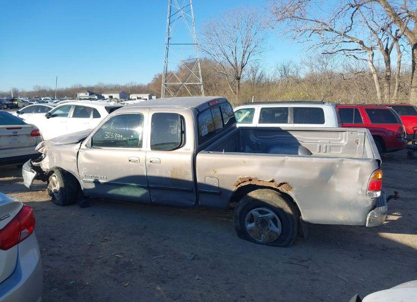 Photo 15 of 2000 Toyota Tundra SR5 V8 (VIN 5TBRT3411YS050300)