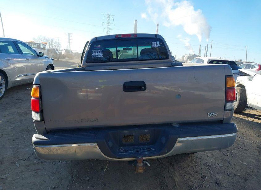 Photo 17 of 2000 Toyota Tundra SR5 V8 (VIN 5TBRT3411YS050300)