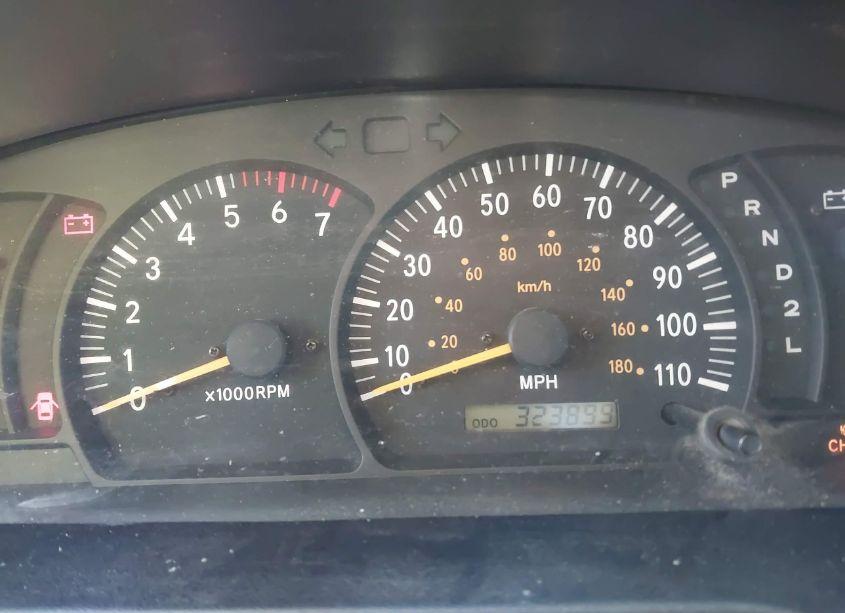 Photo 7 of 2000 Toyota Tundra SR5 V8 (VIN 5TBRT3411YS050300)