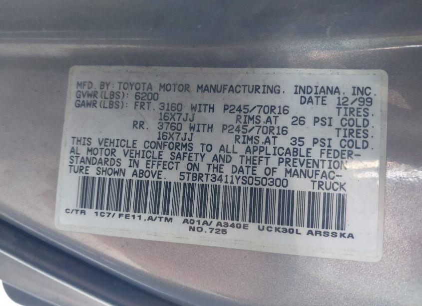 Photo 9 of 2000 Toyota Tundra SR5 V8 (VIN 5TBRT3411YS050300)