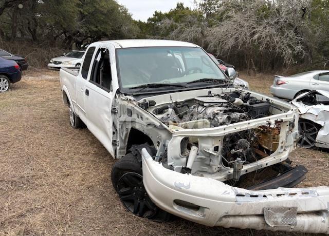 2002 Toyota Tundra SR5 V8 (VIN 5TBRT34122S309402) main photo