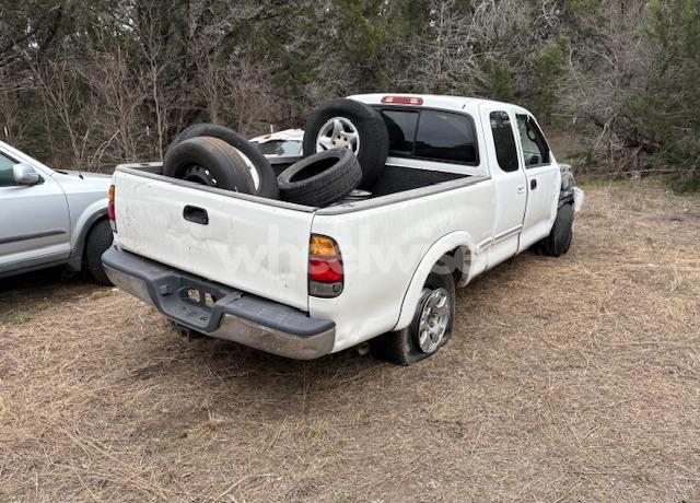 Photo 4 of 2002 Toyota Tundra SR5 V8 (VIN 5TBRT34122S309402)