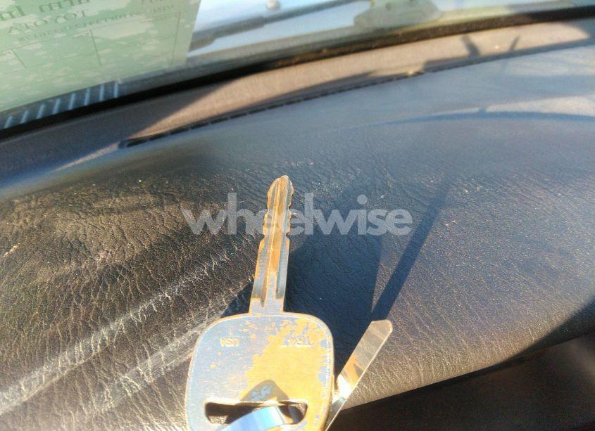 Photo 11 of 2003 Toyota Tundra SR5 V8 (VIN 5TBRT34123S336178)